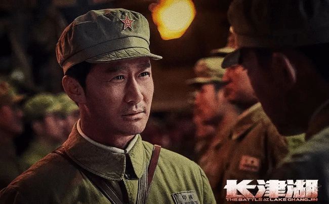 中国队长封神：吴京220亿票房超越沈腾，连续霸占3年国庆档